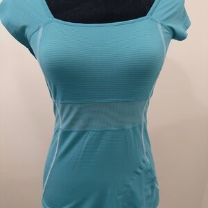 Lululemon Aqua Teal capped sleeved tee size 4
